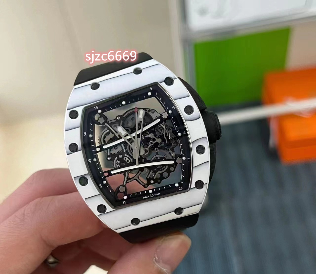 

RM061 Watch NTPT white composite carbon fiber material with all-in-one sapphire crystal glass mirror natural rubber strap, As shown