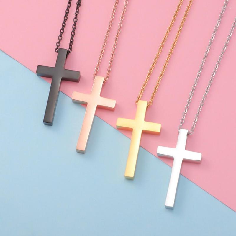 

Pendant Necklaces 8Pcs Mirror Titanium Steel Cross Necklace Retro European And American Hip Hop Trend Couple Clavicle Chain