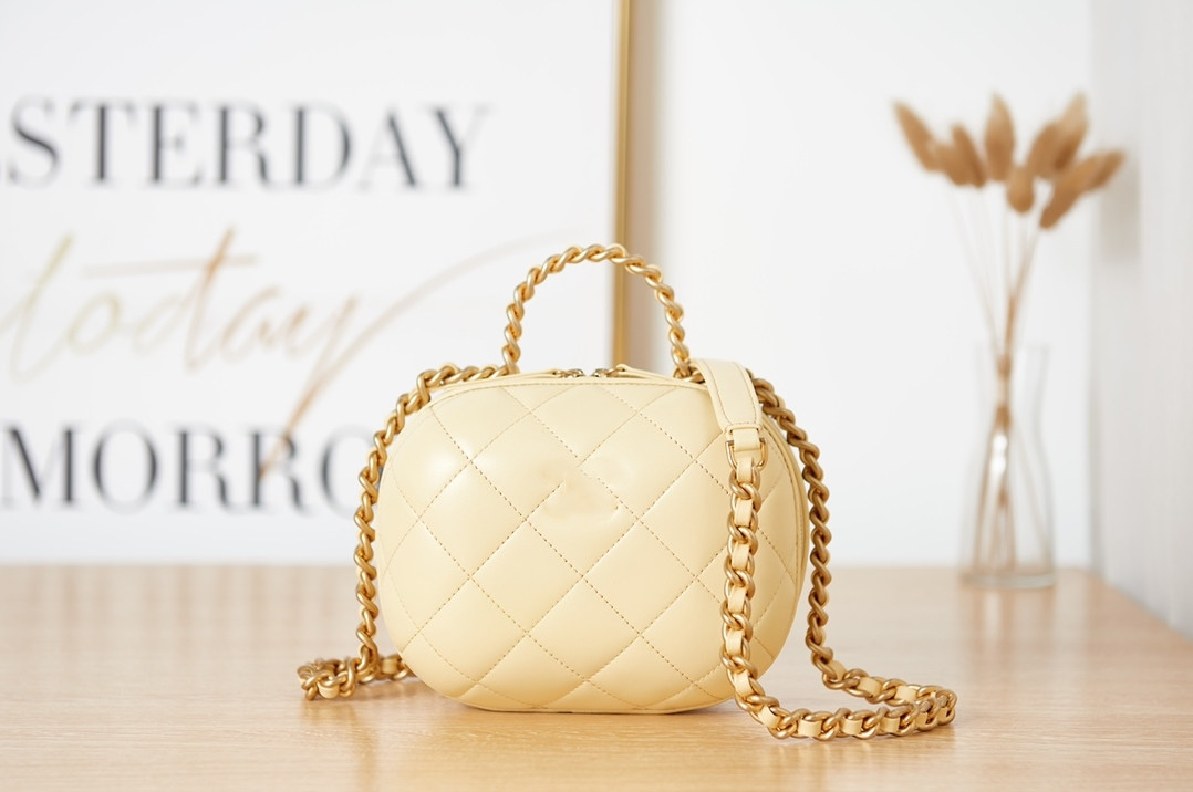 

2023 Top quality BOY mouth cover bag woman fashion shoulder handbag leather crossbody bags Luxurious Designer chain bags clutch purse With box, Yellow