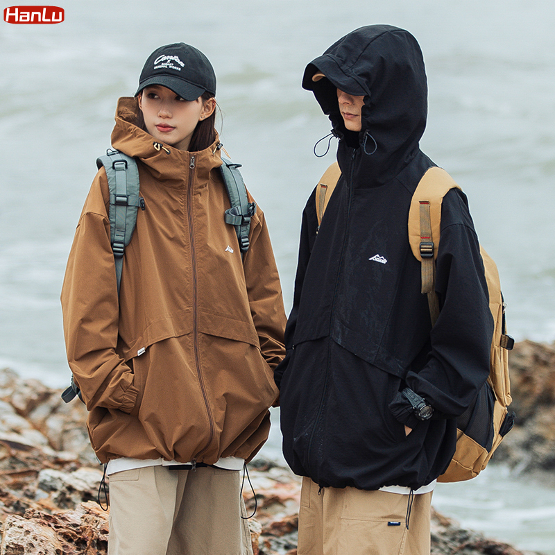 

Men s Jackets 2023 Spring Hiking Climbing Outerwear Windproof Jacket Hooded Coats Men Women Loose Patchwork Zipper Hat Plus Size 230217