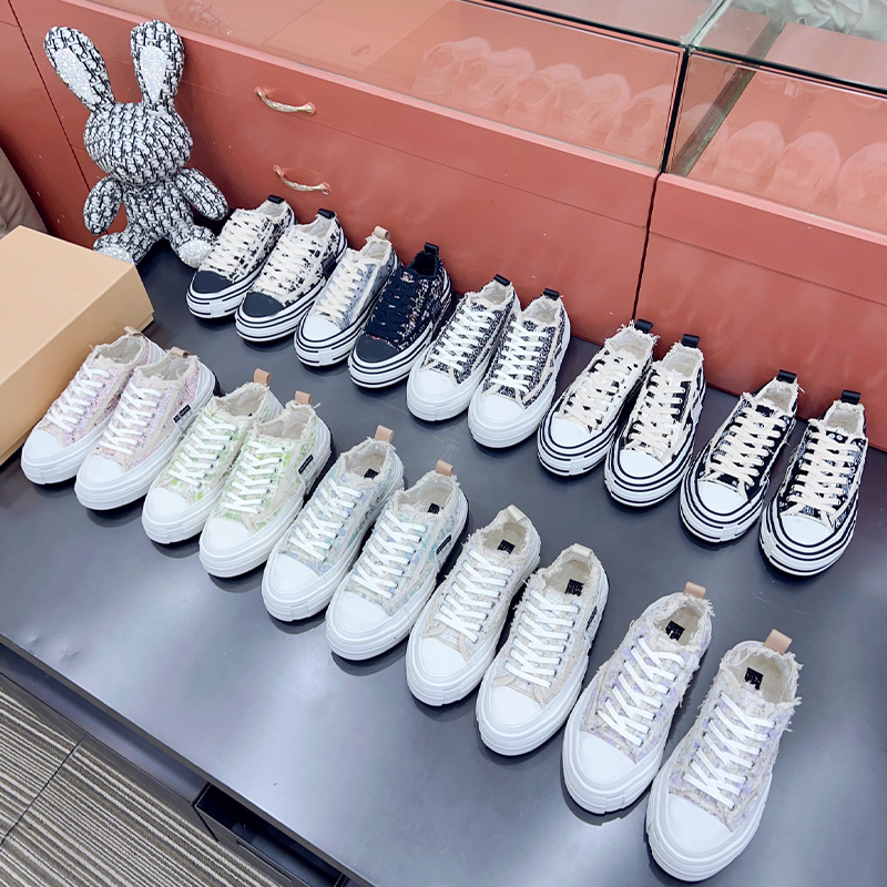 

Ladies outdoor casual shoes beggar shoes