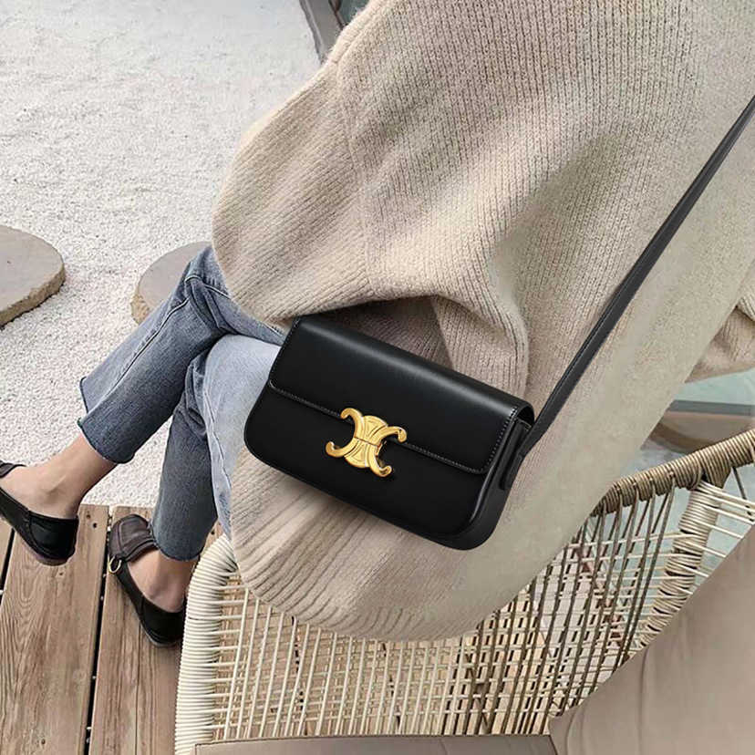

High Quality Design Bags Bag Small women's Crossbody leather small square Versatile armpit bag 49%off Factory Handbag Purse for Women, Elegant black