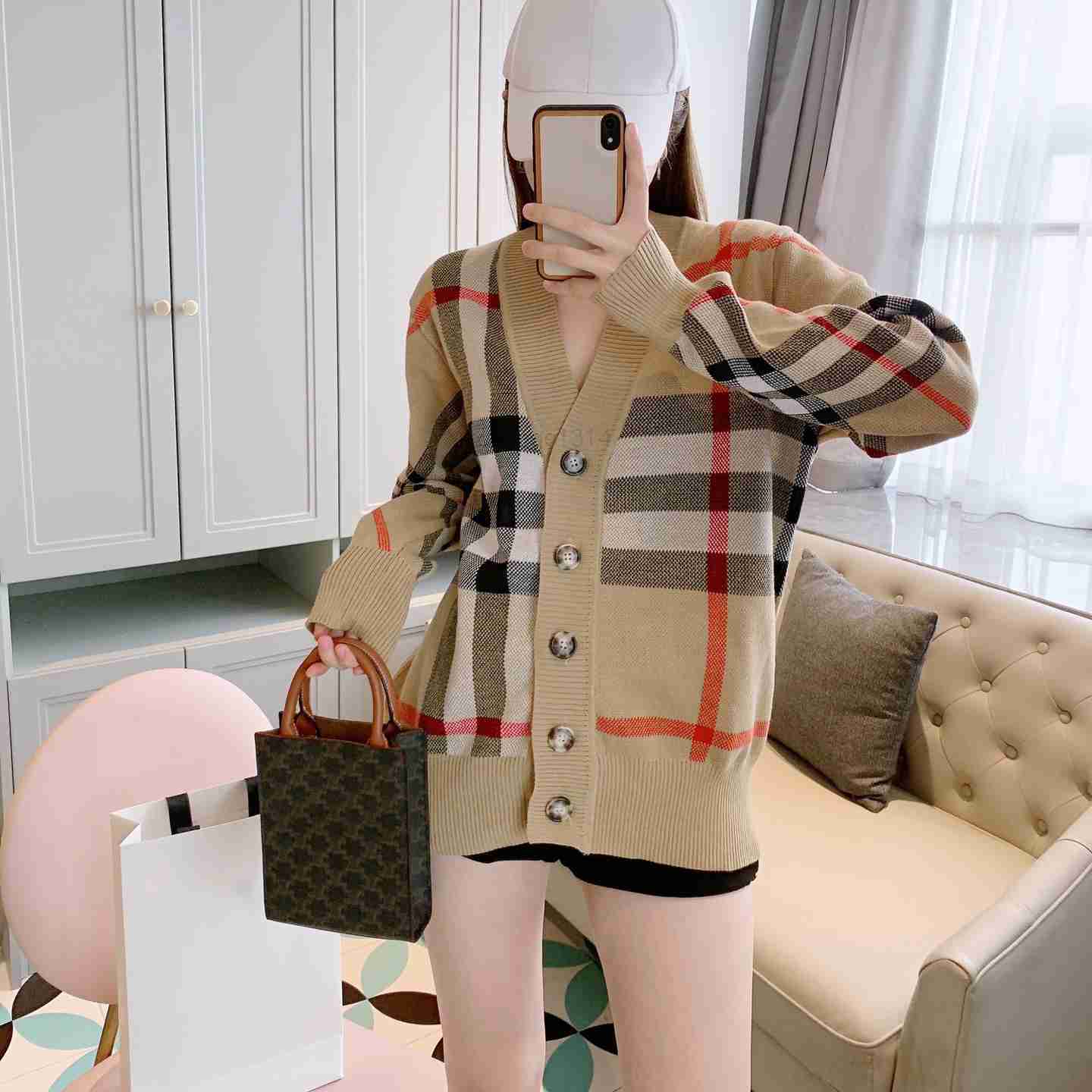 

Winter Fall Women Brand Designer Letter Pattern Cardigan Sweater Coat Wool Blended Woman Knitwear Ladies Knitted Top V-Neck Long SleeveTN4G