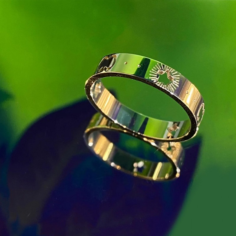 

Designer wedding love ring size 7 hollow out stars shape romantic letter band bague luxury jewelry engagement accessories mens color gold designer rings E23