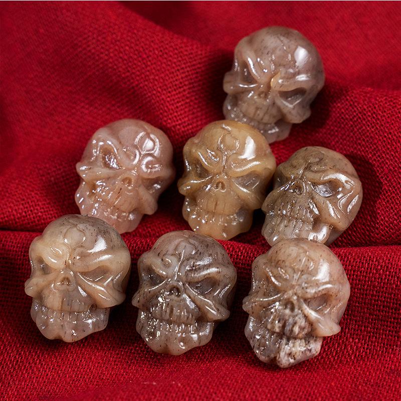 

Beads Other Natural Camel Bone Carving Skull Art Craft Devil Charms Satan DIY Making Bracelet Necklace Clavicle Collection Man JewelryOther