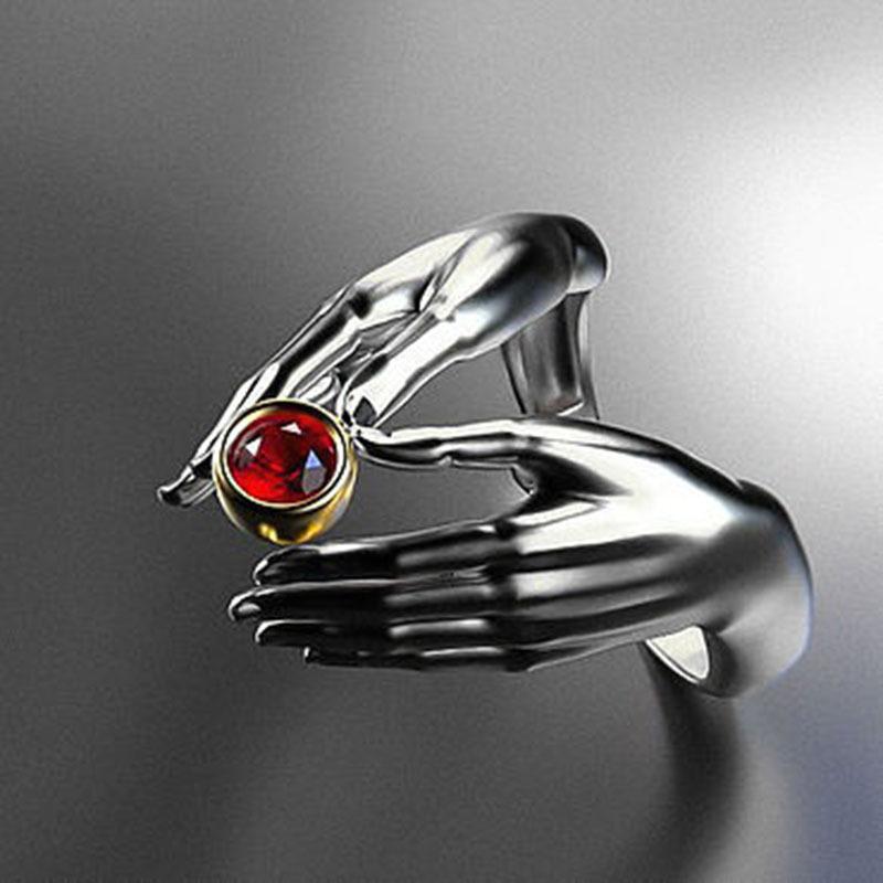 

Wedding Rings Fashion Romantic Claddagh Heart Zircon Punk Ring Beautiful Bride Engaged Luxury Jewelry Engagement For WomenWedding