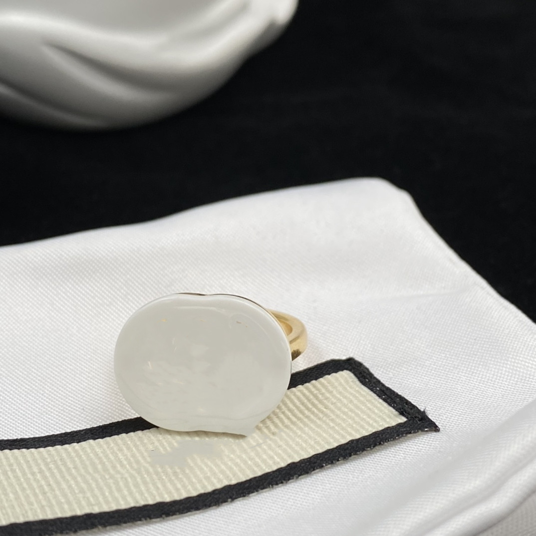 

New White Letter Ring For Lover Woman Rings Fashion Jewelry Supply