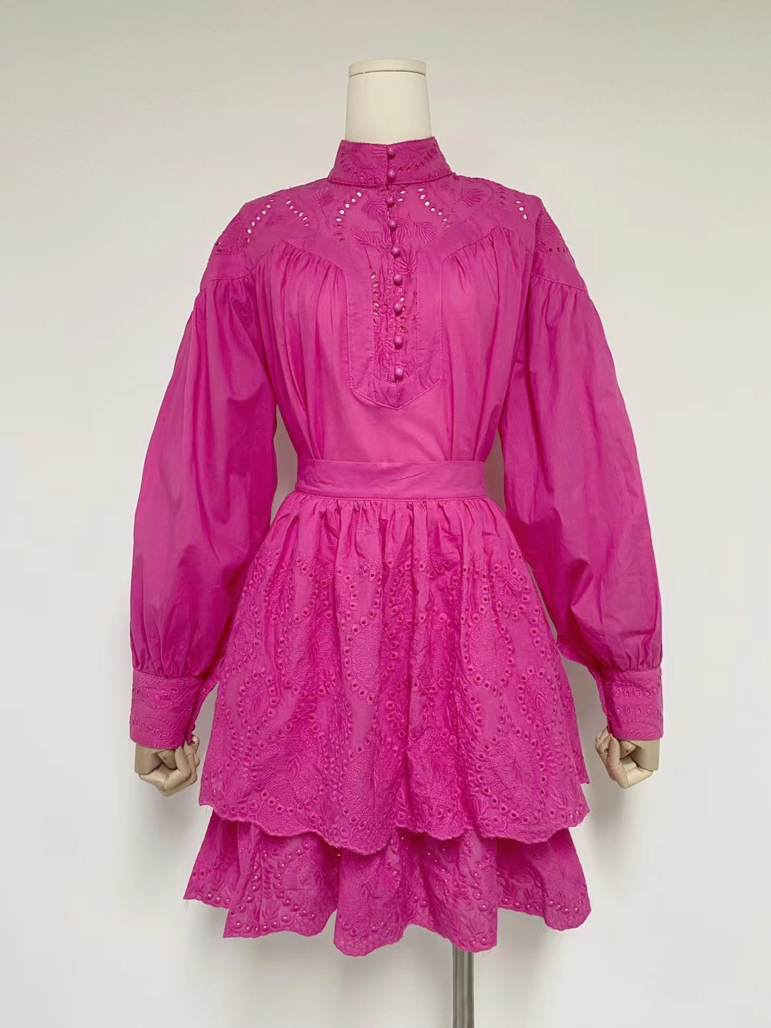 

Early spring new silk cut-out dress, , two colors, Red