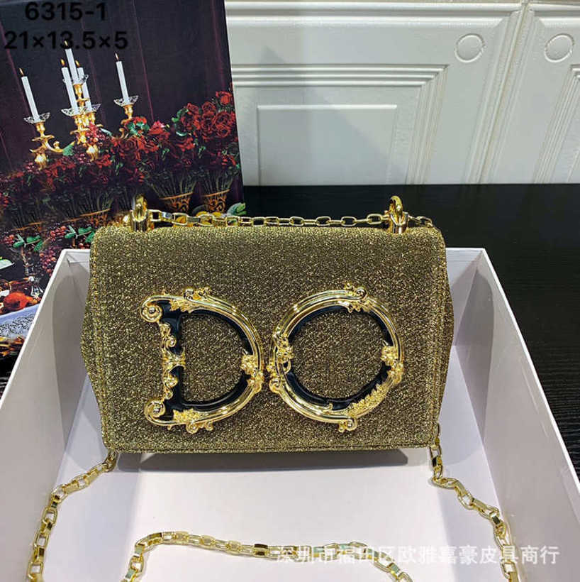 

high quality women handbag New women's diagonal chain small square bag fashion versatile ladies embossed shoulder Luxury Designer bags Purse Messenger Bag, Golden velvet