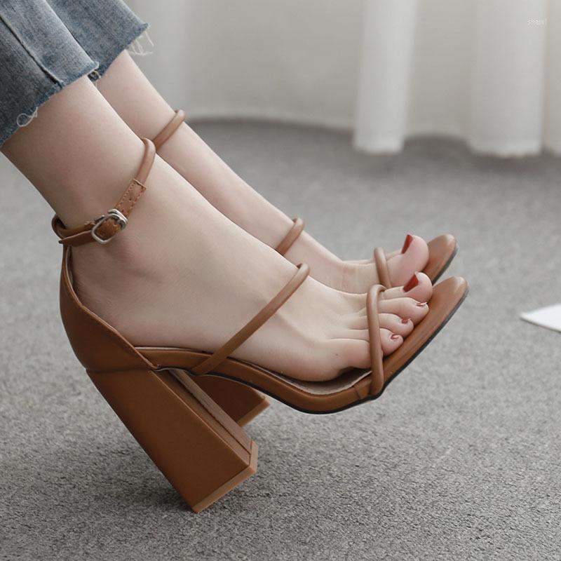 

Sandals 2023 PU Leather Thick Heel Gladiator Women Ankle Strap Summer Fashion Brand Shoes Open Toe Narrow Band Party Dress Pumps, Brown