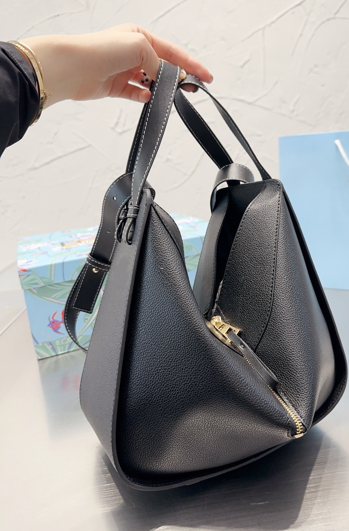 

Lo1 new Single shoulder bag 2023 designer bags fashion dinner bags lady classic logo handbag messenger bags shopping bag birthday Mother's Day gift, Nude