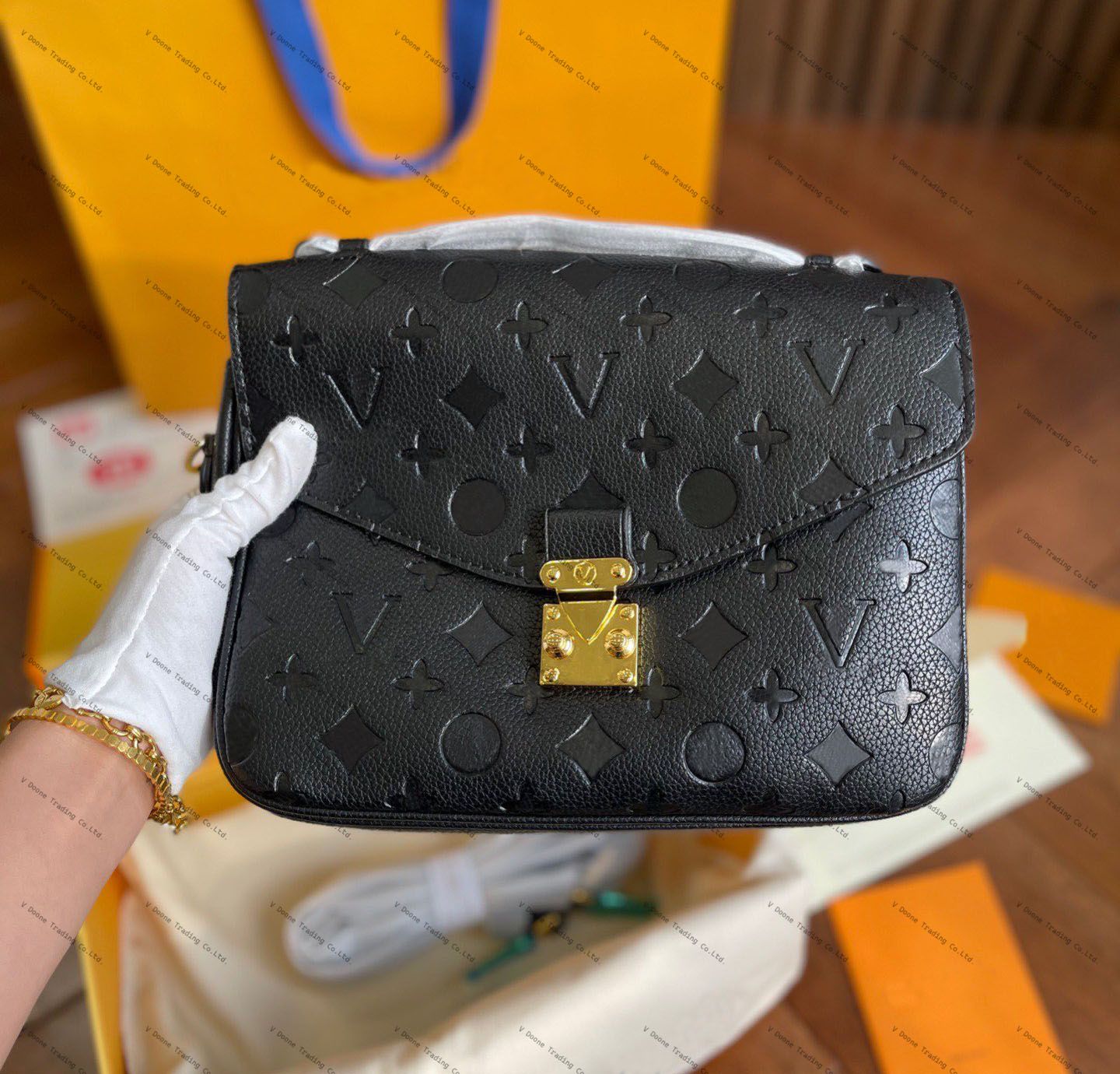 

2023 messenger bag genuine black embossed leather women handbag shoulder bags crossbody bags with dust bag