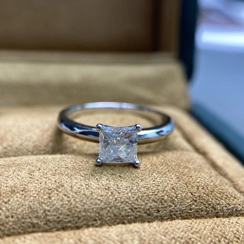 

Cluster Rings Trendy 1 D Color Princess Square Moissanite Ring Women Jewelry 925 Sterling Silver Gra Engagement GiftCluster