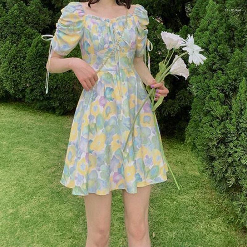 

Party Dresses Women Summer Drawstring Short Sleeve Floral Print Mini Swing Dress French Style Retro Square Neck Lace-Up Ruffles Trim A-Line, Picture shown