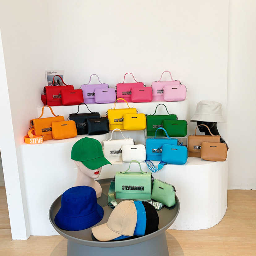 

High Quality Design Bags Hand Women's letter small square one shoulder messenger bag 49%off Factory Handbag Purse for Women, White8