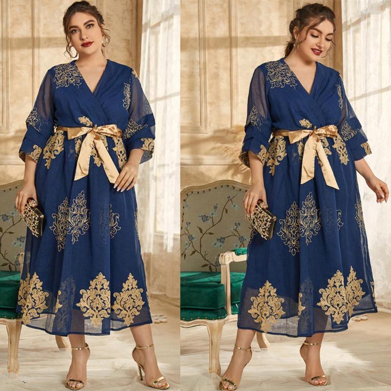 

Ethnic Clothing Plus 5XL Muslim Kaftan Women Long Dress Embroidery Arabic Abayas Islamic Vestido Middle East Dubai Moroccan Jalabiya Eid