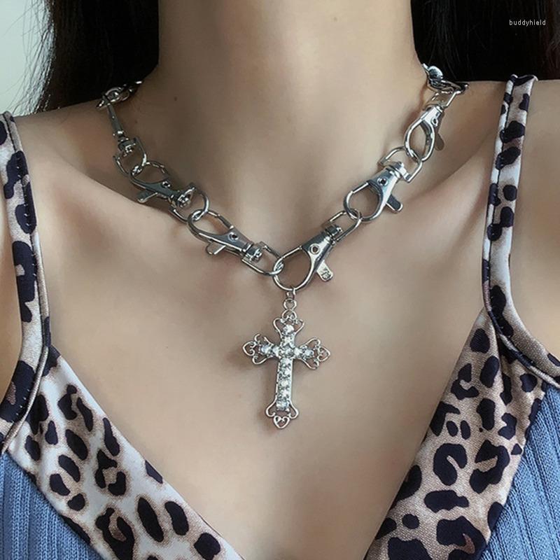 

Chains MWSONYA Fashion Rhinestone Cross Pendant Necklace For Women Lobster Clip Chain Holiday Party Jewelry Gift