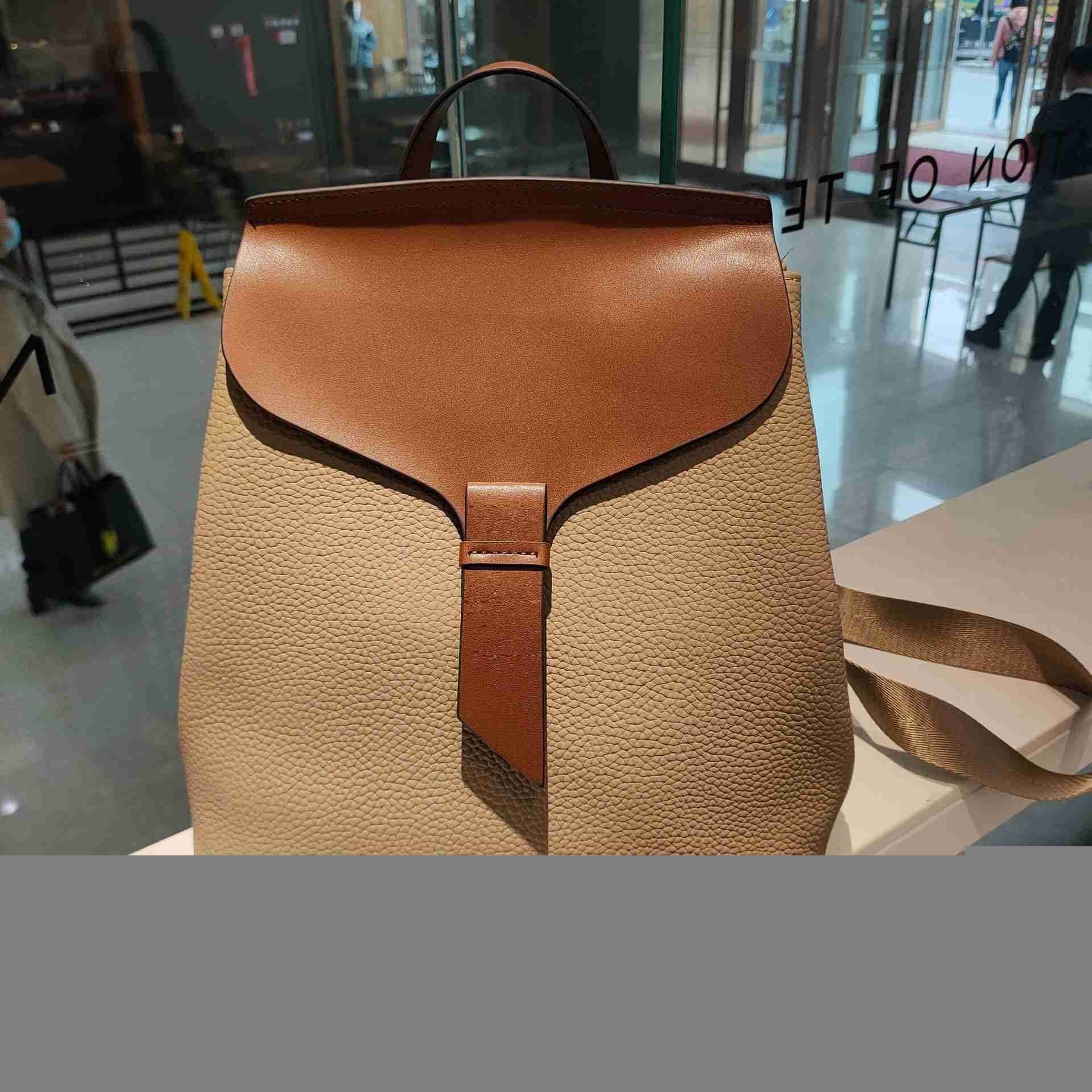 

2022 Hit Color Design College Girl School Book Bag All-match Real Leather Women's Backpack High Quality Cowhide Shoulder Bag, Black