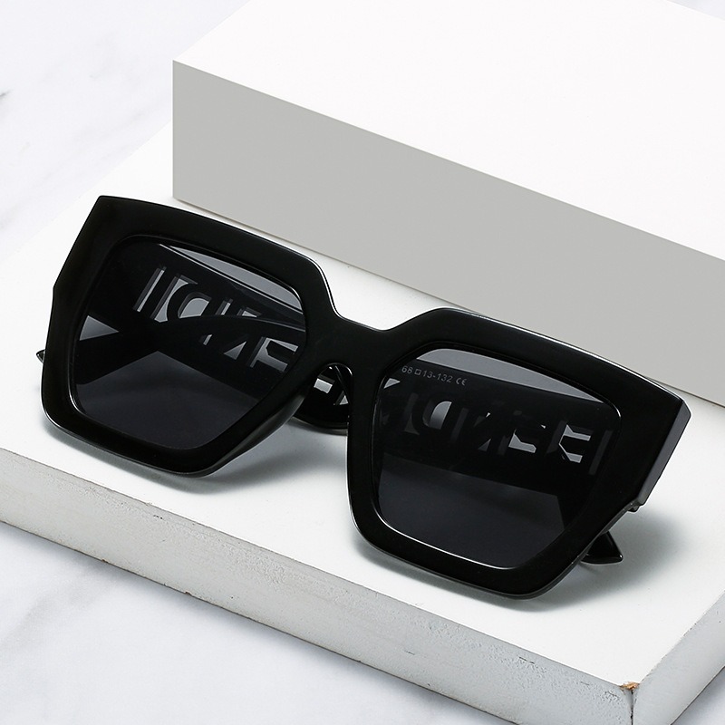 

Luxury Men Sunglasses Designer Sunglasses for Women Optional big round face brand Polarized UV400 protection lenses& original box outdoor beach sun glasses eyewear