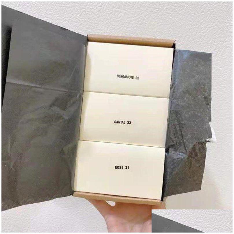 

Car Dvr Solid Perfume Le Labo Santal 33 Bergamote 22 Rose 31 Soap 3Pcs Per Scented Body Bar Disery Set 3X225G Parfum Soaps Drop Delive Dhvpm
