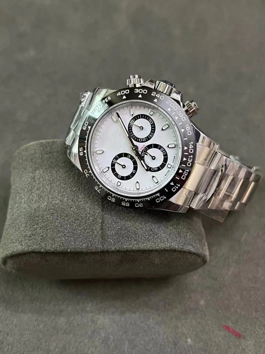 

2023 BT factory Men's watch diameter 40mm thick 12.2 mm equipped with 4130 movement minute second timing display power storage 72 hours sapphire mirror 904 fine steel, As shown