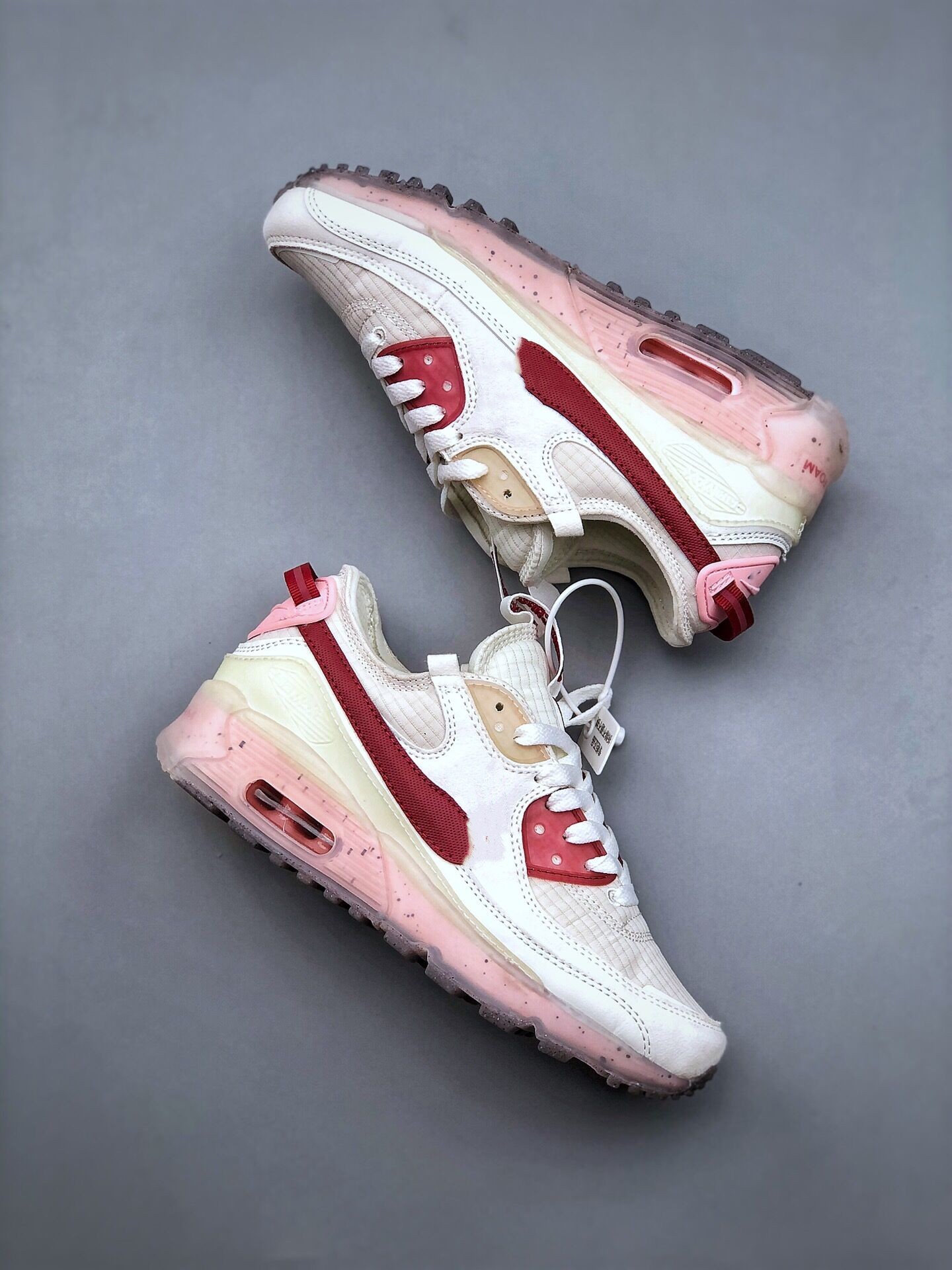

top quality Casual Shoes 2023 Wholesale Latest Outdoor For Running Designer Sneakers 90 Terrascape Pomegranate Summit White Pink Glaze Original Boxes