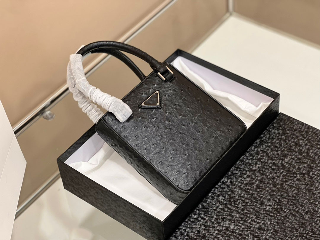 

Fashion designer triangle handbag messenger bag women's shoulder bag handbag women's messenger bag evening handbag leisure bag, Surprise gifts