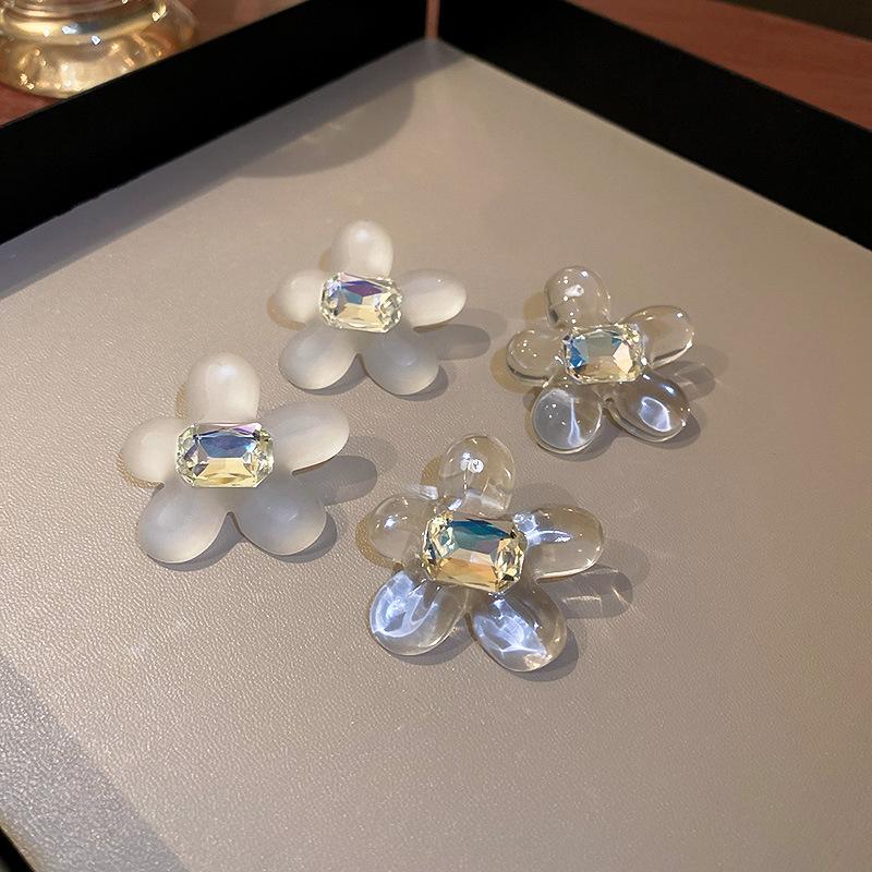 

Stud Earrings Flower Earring South Korean Design Sense Of Fashion Versatile Spring Small Fresh Exaggerated Temperament
