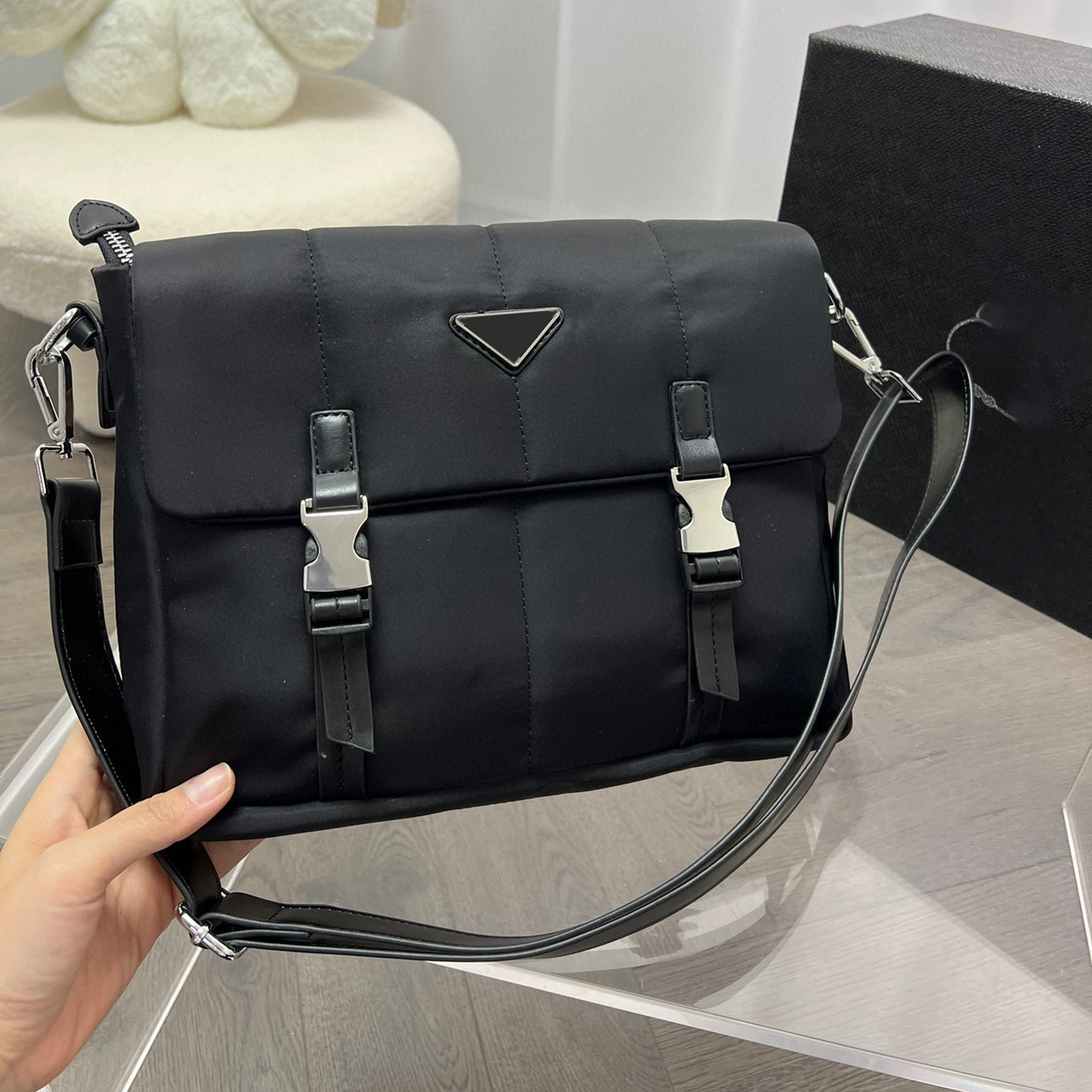 

Designer men women messenger bag new nylon cross-body bag nylon shoulder bag black purse laptop shoulder bag clutch purse