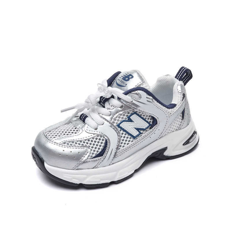 

Chil1en's Breathable Sports Mesh Shoes Spring and Summer 2023 New Student Single Mesh Dad's Shoes Boys' Light Running Shoes, 8995-1 silver