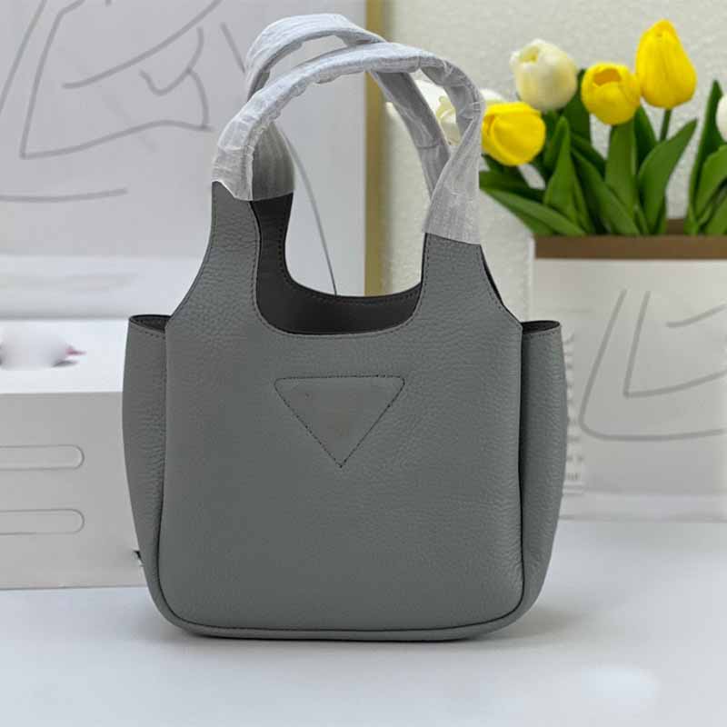 

Tote bag Mini luxury designer handbag Cowhide material classic basket Shoulder bag soft feel Lined with multiple compartments Handbags purse Alphabet logo wallet, White