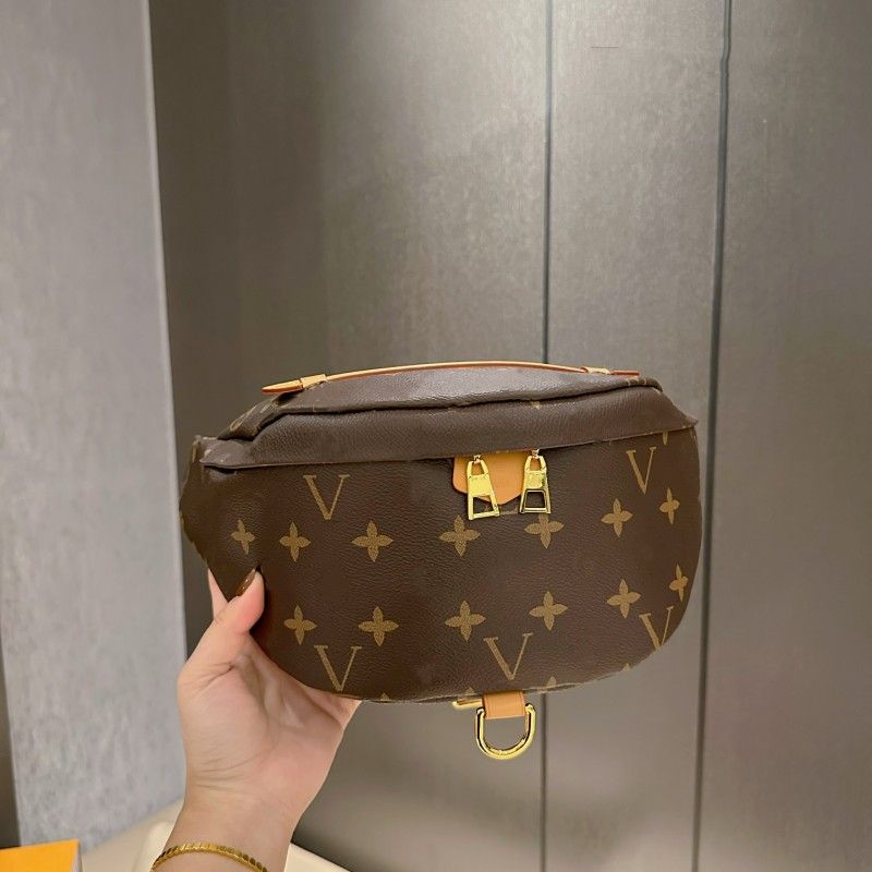 

CC Bumbag Famous Waist Bags Luxurys designers Cross Body Temperament Bumbags Fanny Pack Bum embossing flowers soft leather wallet bags Serial, Extra freight