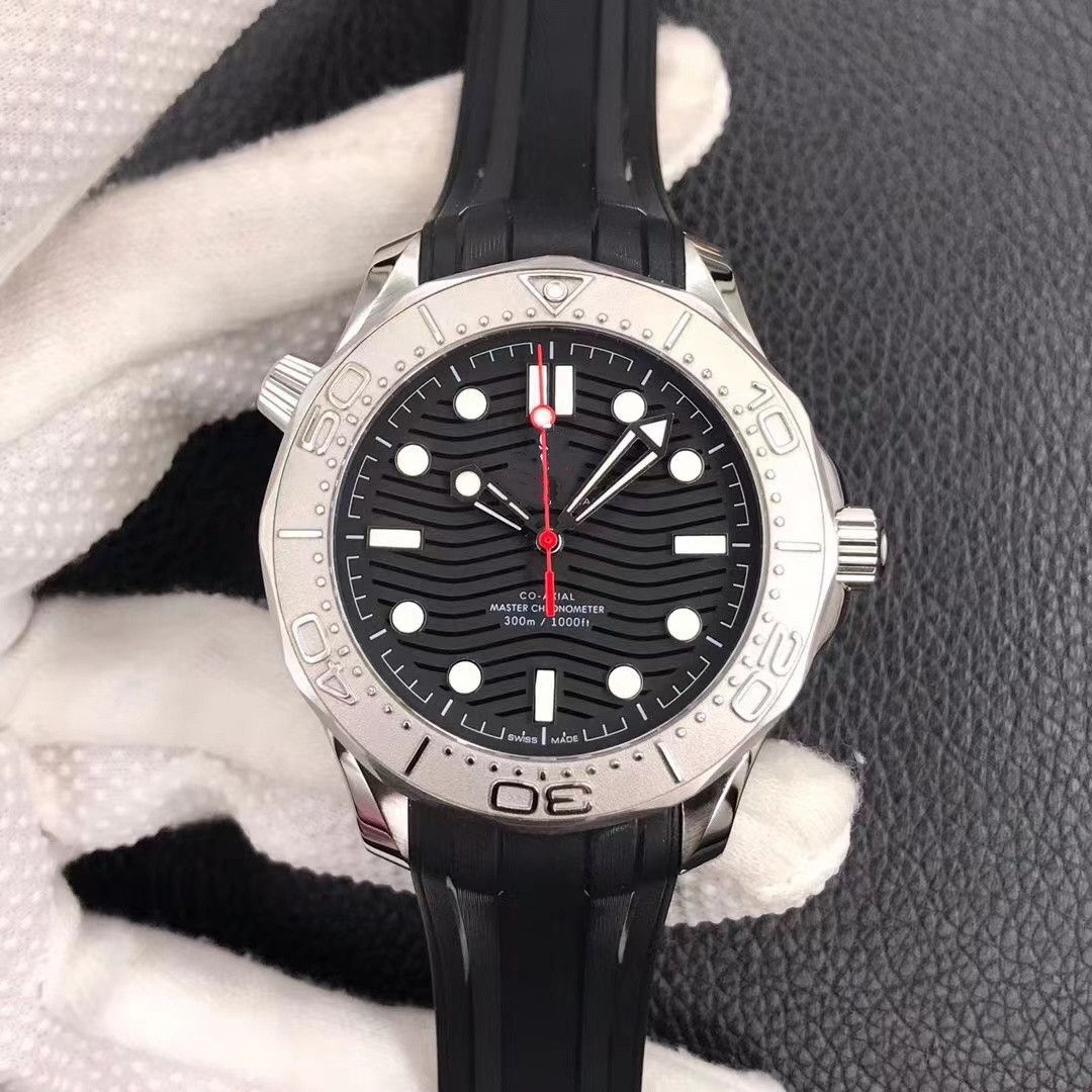 

VSF Men's watch diameter 42mm with 8806 integrated movement without calendar gear sapphire mirror fine steel case polishing brushed treatment, As shown