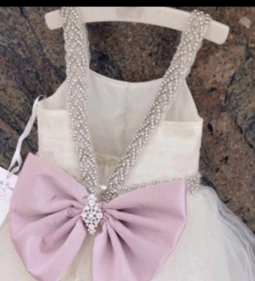 

Rhinestones Beaded Flower Girls Dresses Floor Length Detachable Bow Straps Sleeveless Tulle A-Line Toddler Wedding Party Gowns Kids Formal Wear, White