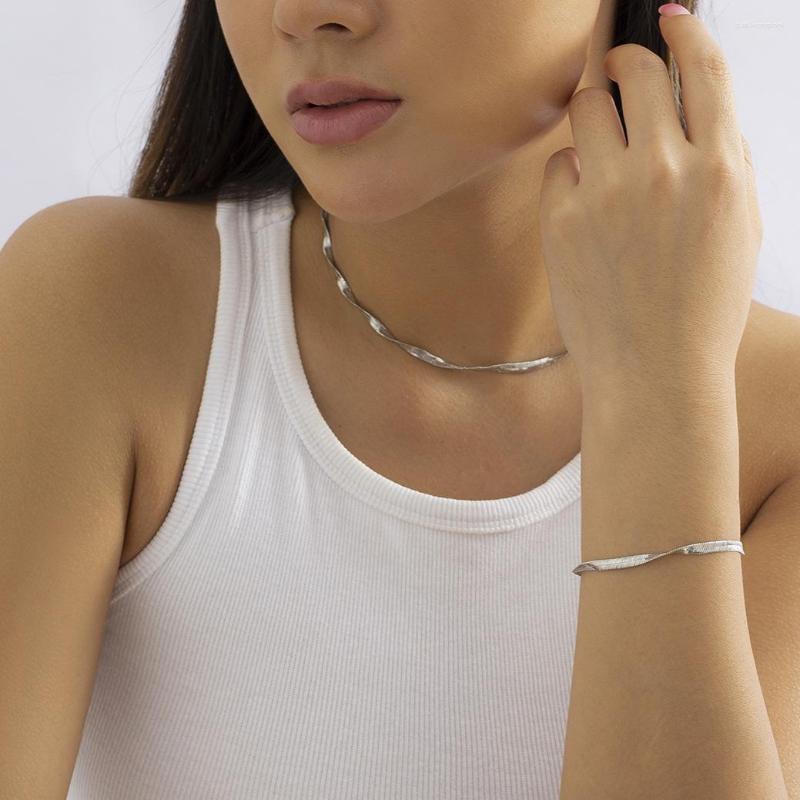 

Choker Vintage Water Wave Chain Women Necklace For Collar Simple Versatile Personality Jewelry Yc