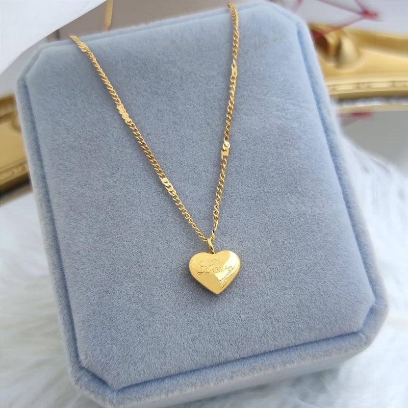 

Pendant Necklaces Stainless Steel Gold Color Love Heart Necklace For Women 2023 Romantic Fashion Neck Chain Wedding Jewelry GiftPendant