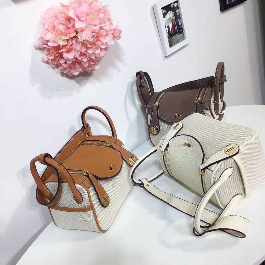 

Designer Herme Lindi Bags online outlet 2023 new mini high quality headpack cowhide pillow bag with lychee patO15I, White9