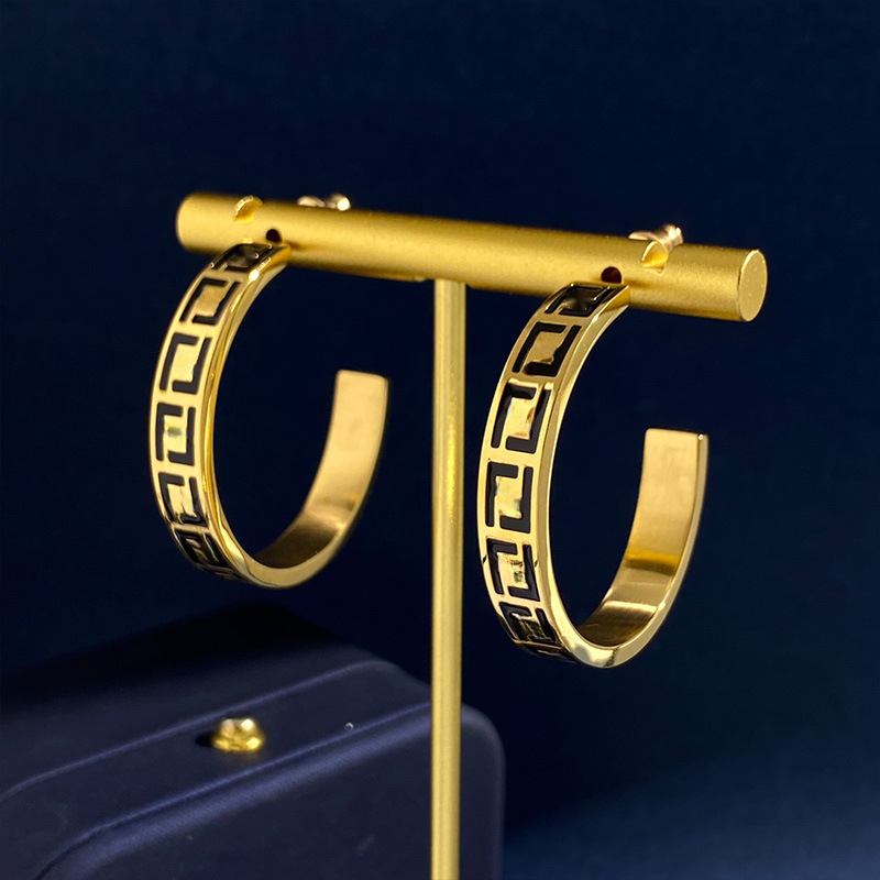 

Luxury earrings designer for women vintage 18K plated large gold hoop earrings big circle black white color for lady party Wedding Lovers gift engagement Jewelry