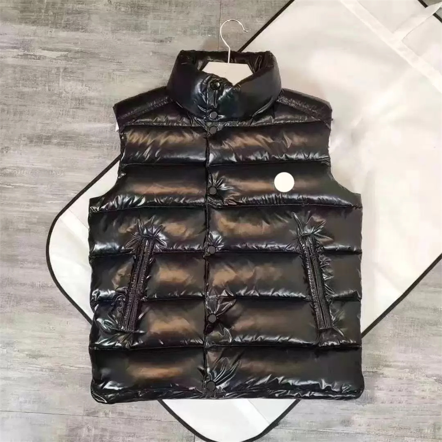 

2023 Designer Maya mens down vests luxury Flocking logo badge women black vest size 1-5 Complete labels