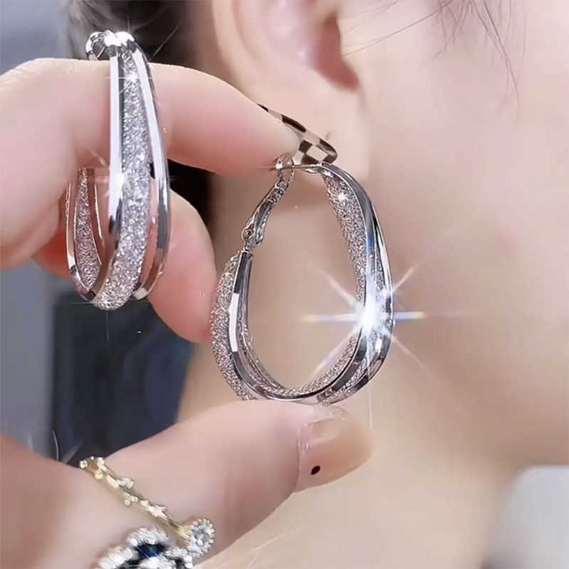 

Charm Korean style big 2023 new fashion 925 silver needle advanced light luxury design sense earrings female