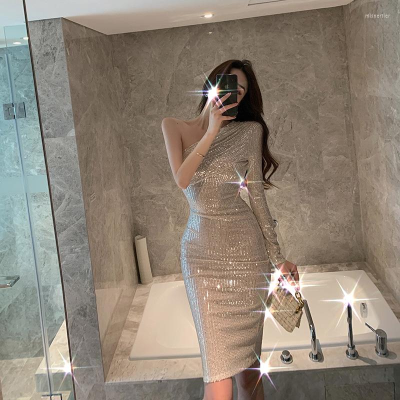 

Casual Dresses 2023 Host Banquet Temperament Birthday Luxury Minority High-End Evening Dress Socialite Off-the-Shoulder For Women, Champagne