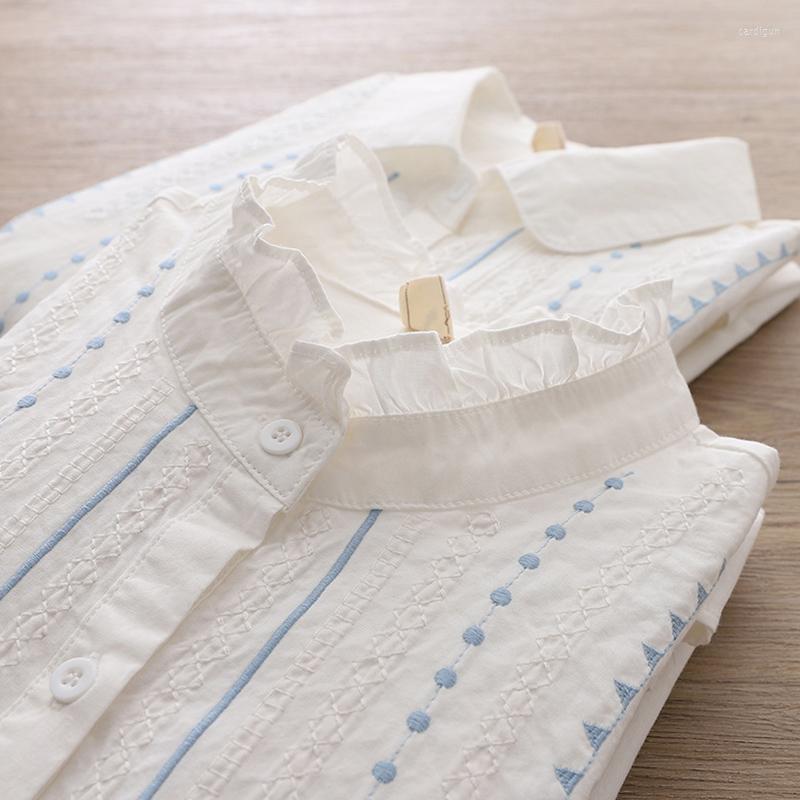 

Women' Blouses Spring Autumn Casual Sweet Embroidery Loose Shirt Women White Color Long-sleeved Cotton Female Blouse Tops U221, Stand collar