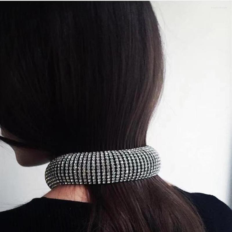 

Choker Luxury Rhinestone Multilayer 3D Short Necklace Clavicle Chain Jewelry For Women Bling Crystal Collar Accessories