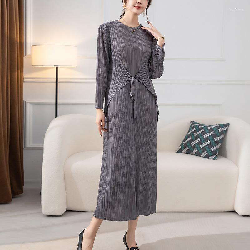 

Casual Dresses Miyake Pleated Ladies Dress 2023 Fall/Winter O Neck Comfortable Long Sleeve Lace Up High Quality Korean Designer Clothing, Black