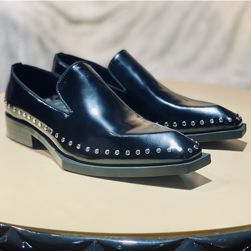 

Unique Heel Rivets Derby Shoes Gentlemen Formal Business Shoes Men Driving Loafers Fashion Flats, Black