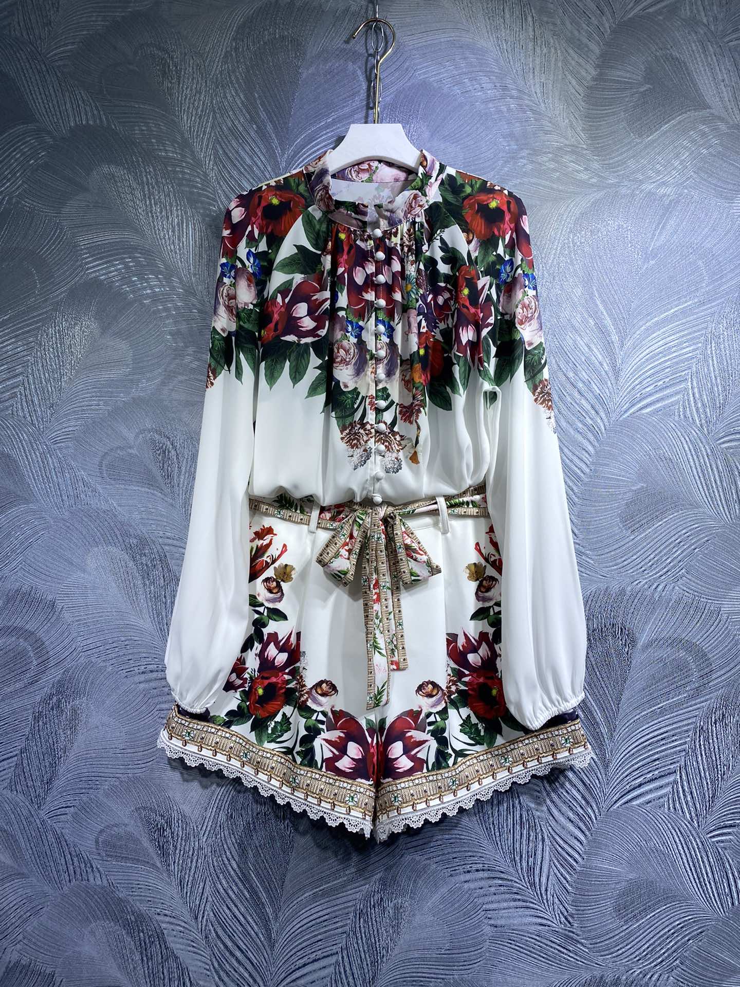 

Spring 2023 New Women's Dress, High Collar Printed Shirt with Shorts Set, Customize