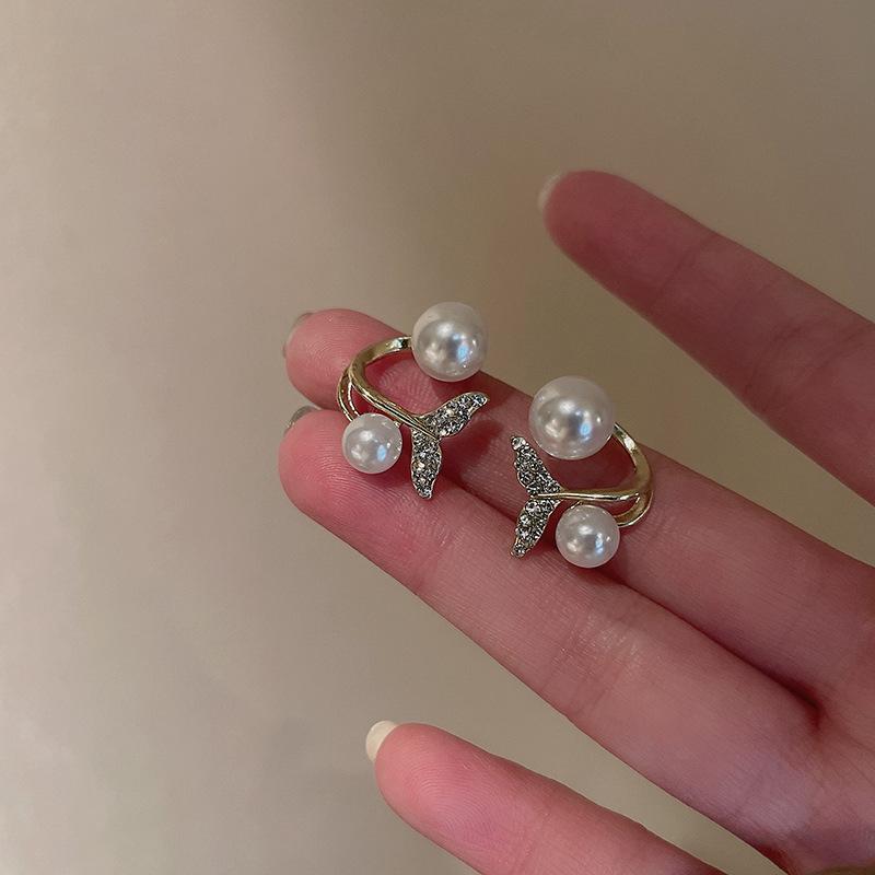 

Stud Earrings Simple Gold Pearl For Woman Korean Fashion Jewelry Wedding Girl's Sweet AccessoriesStud