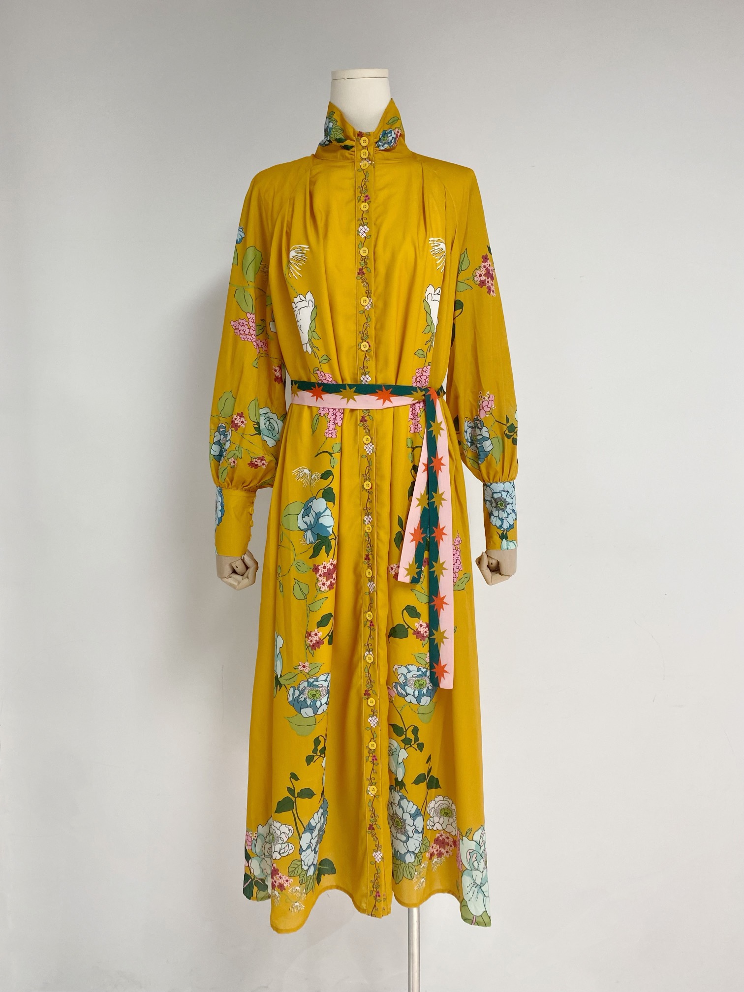 

23 New fashionable yellow printing belt dress