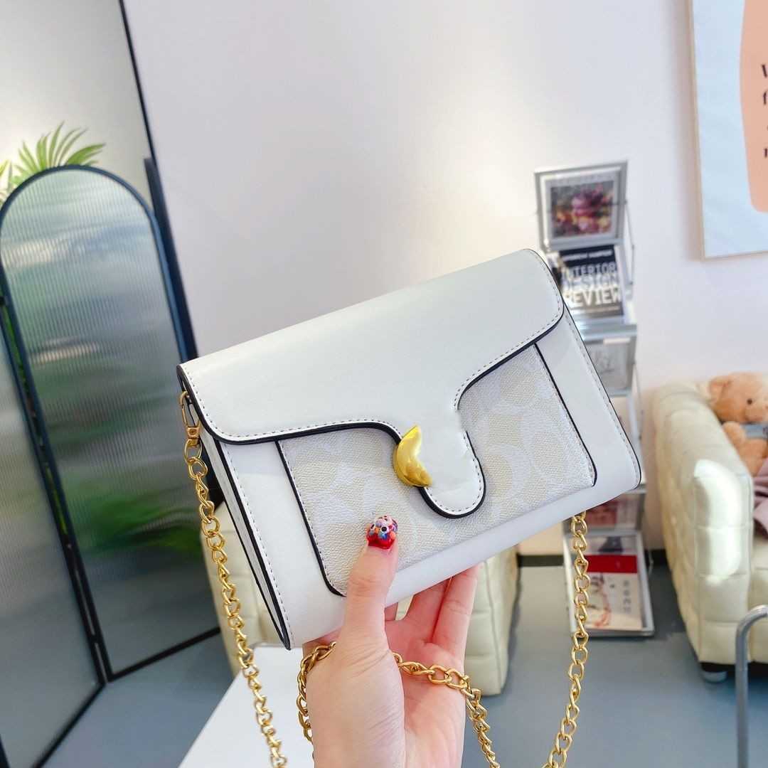 

Brand Designer bags Handbag Shoulder Crossbody Bag Tote bag 2023 New Fashion Printing Chain Fragrant Style Light Versatile Messenger packet Factory Direct Sale