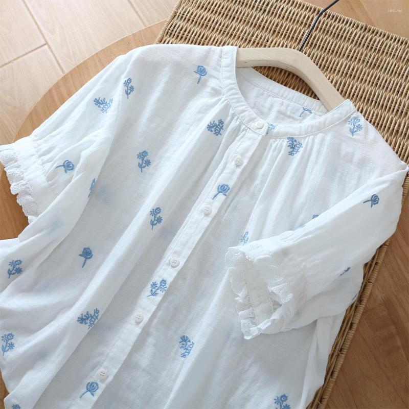 

Women's Blouses Lamtrip Unique Fresh Blue Embroidery Flowers Retro O-Neck Loose Single Braested Cotton Yarn Short Sleeve Shirt Blouse Summer, White